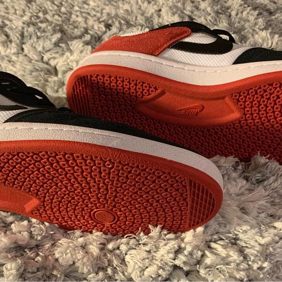 Nike SB Alleyoop, size 11 in women and 9.5 in Men. - Picture 7 of 10